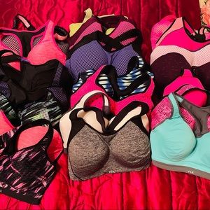 Victoria’s Secret sports bras 34DDD lot